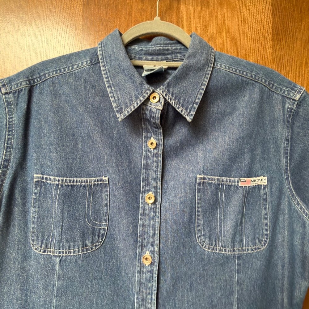 $75 Disney vintage denim camp shirt size L - Picture 11 of 11